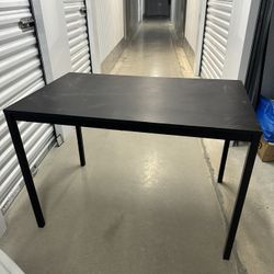 Black dining table + 2 dining chairs