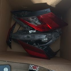 2019 Honda Civic lx sedan headlights and taillights 