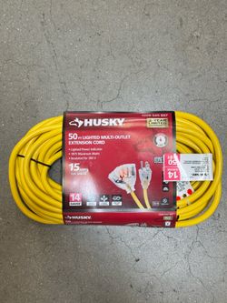 Husky 50 feet 14/3 Medium Duty Indoor/Outdoor Extension Cord with Multiple Outlet Triple Tap Lighted End