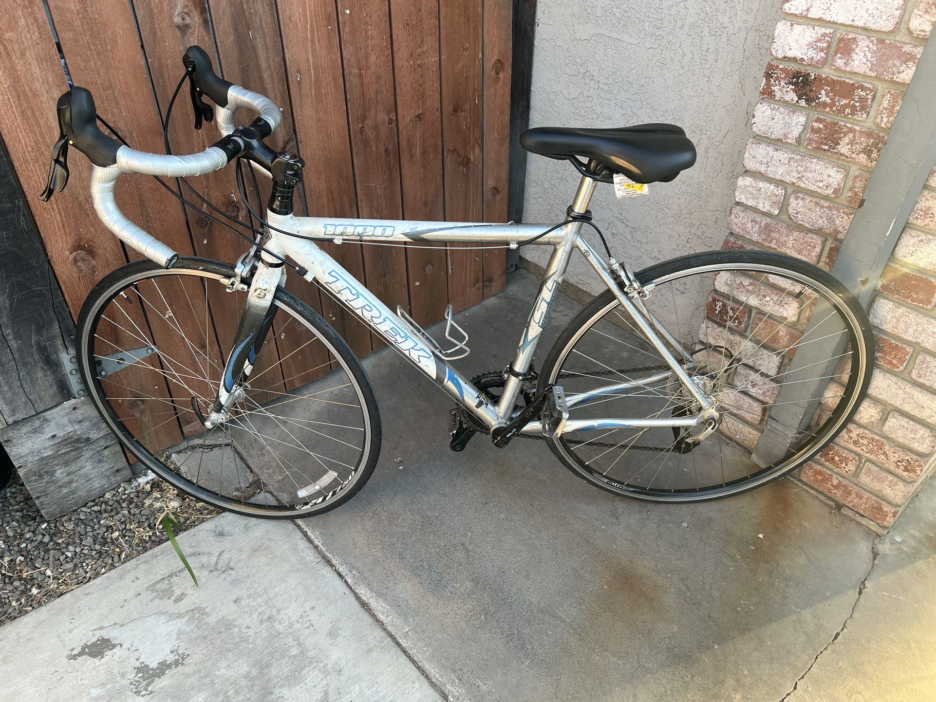 Trek 1000 SL Road Bike 