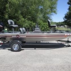 Used Boat - Bass Tracker for Sale in Las Vegas, NV - OfferUp