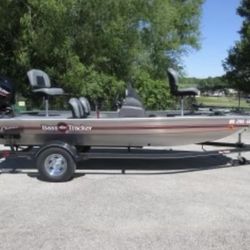 2020 Bass Tracker classic XL