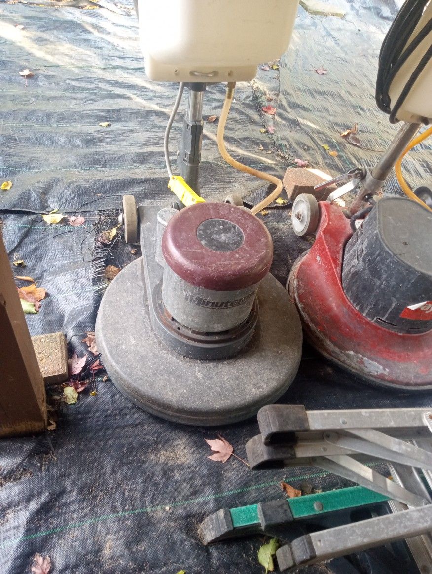 Floor Scrubber Minuteman 