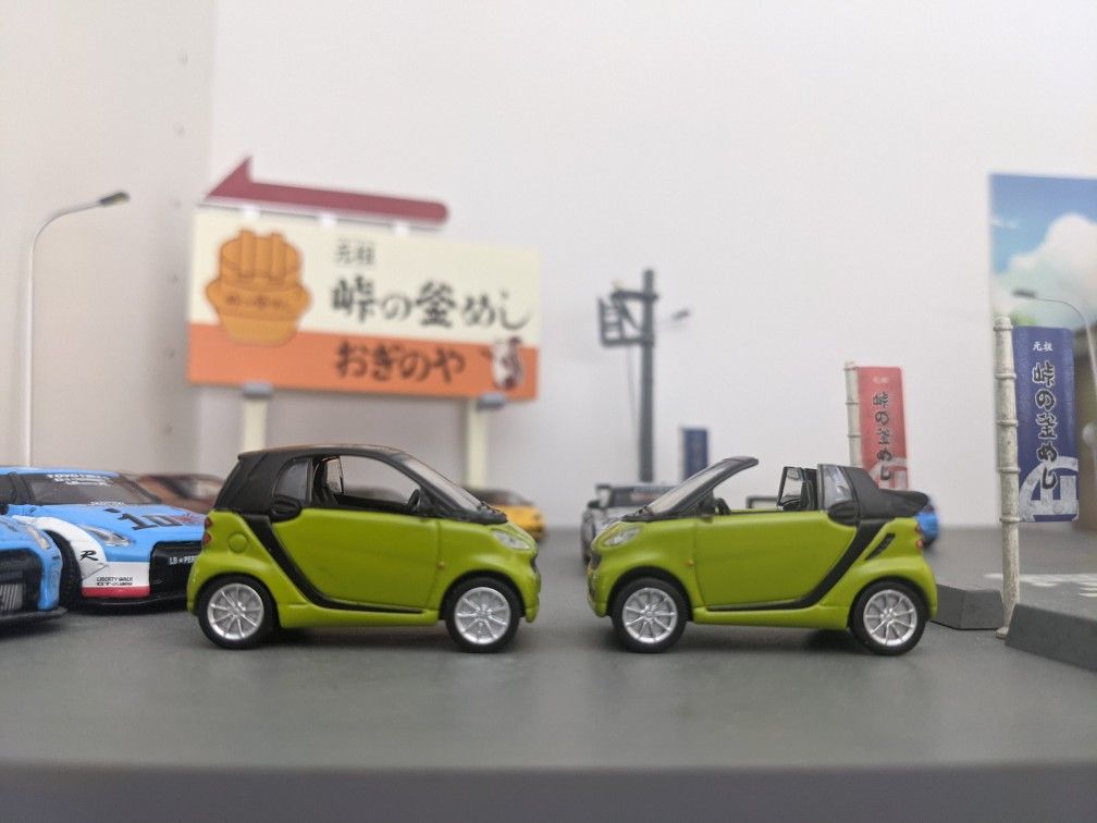 1/64 Smart Fortwo Diecast Model Car Pair