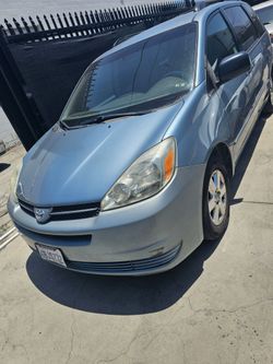 2005 Toyota sienna
