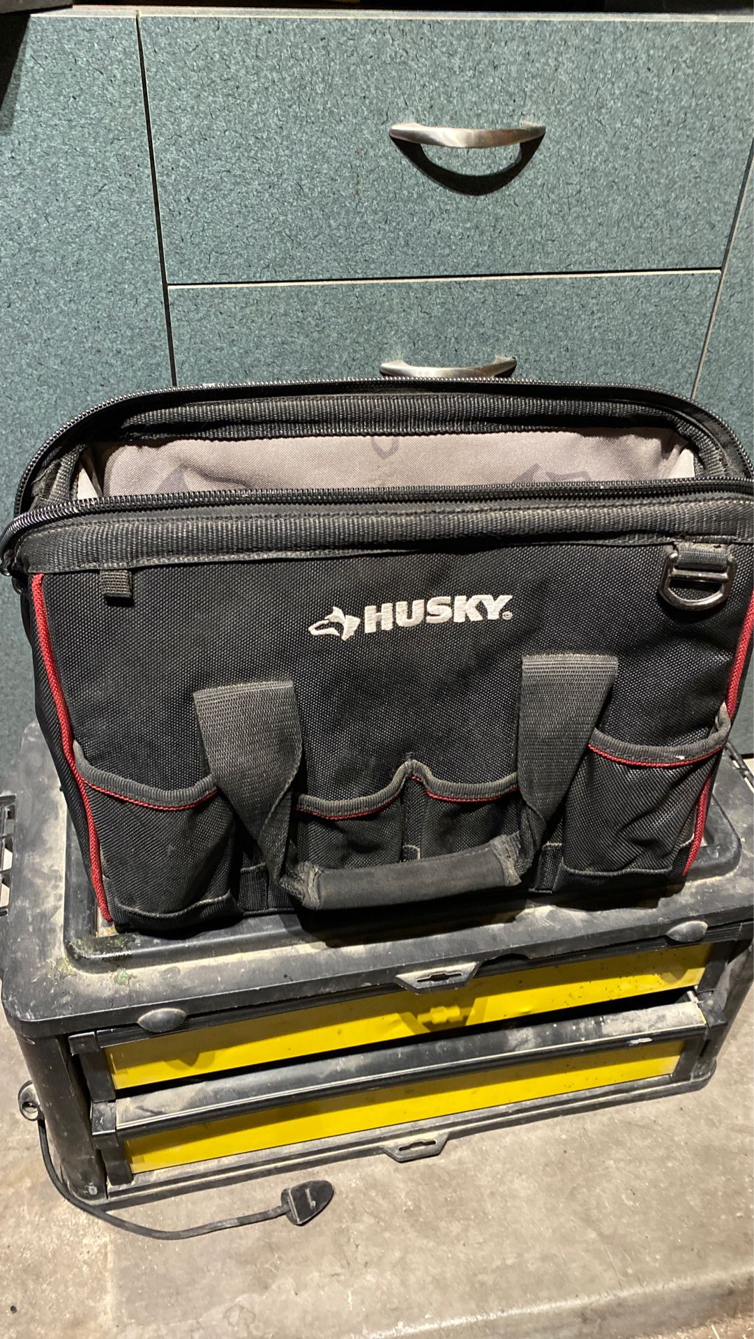 Husky tool bag