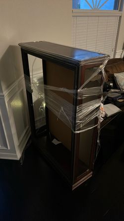Free trophy case with shelves