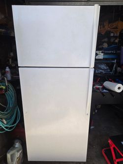 Fridge refrigerator