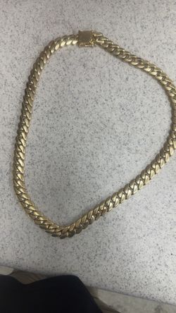 Gold Cuban