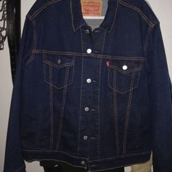 Levi's Jean Jacket Size L 