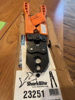 SharkBite “Pex” crimp tool