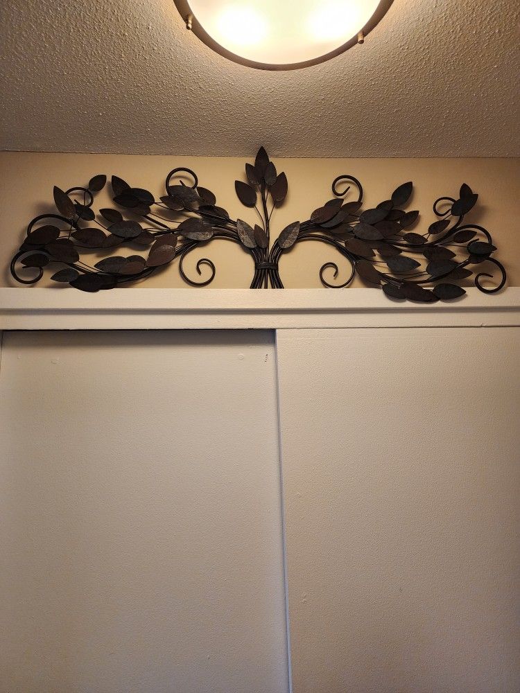 Traditional Metal Leaf Wall Decor Olivia & May