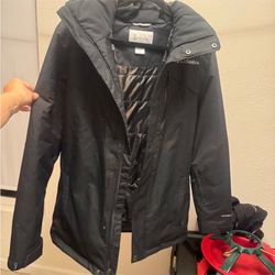 Columbia Black Sportswear hike bound insulated Jacket with hoodie women’s