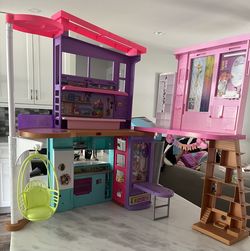 Barbie Vacation House