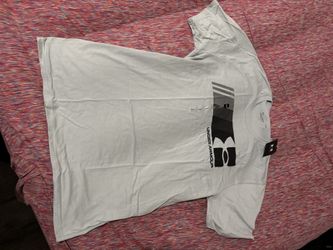 Gray Under Armor Tee