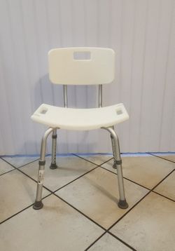 White Adjustable Shower Chair Spa Bathtub Seat Bench with Removable Back
