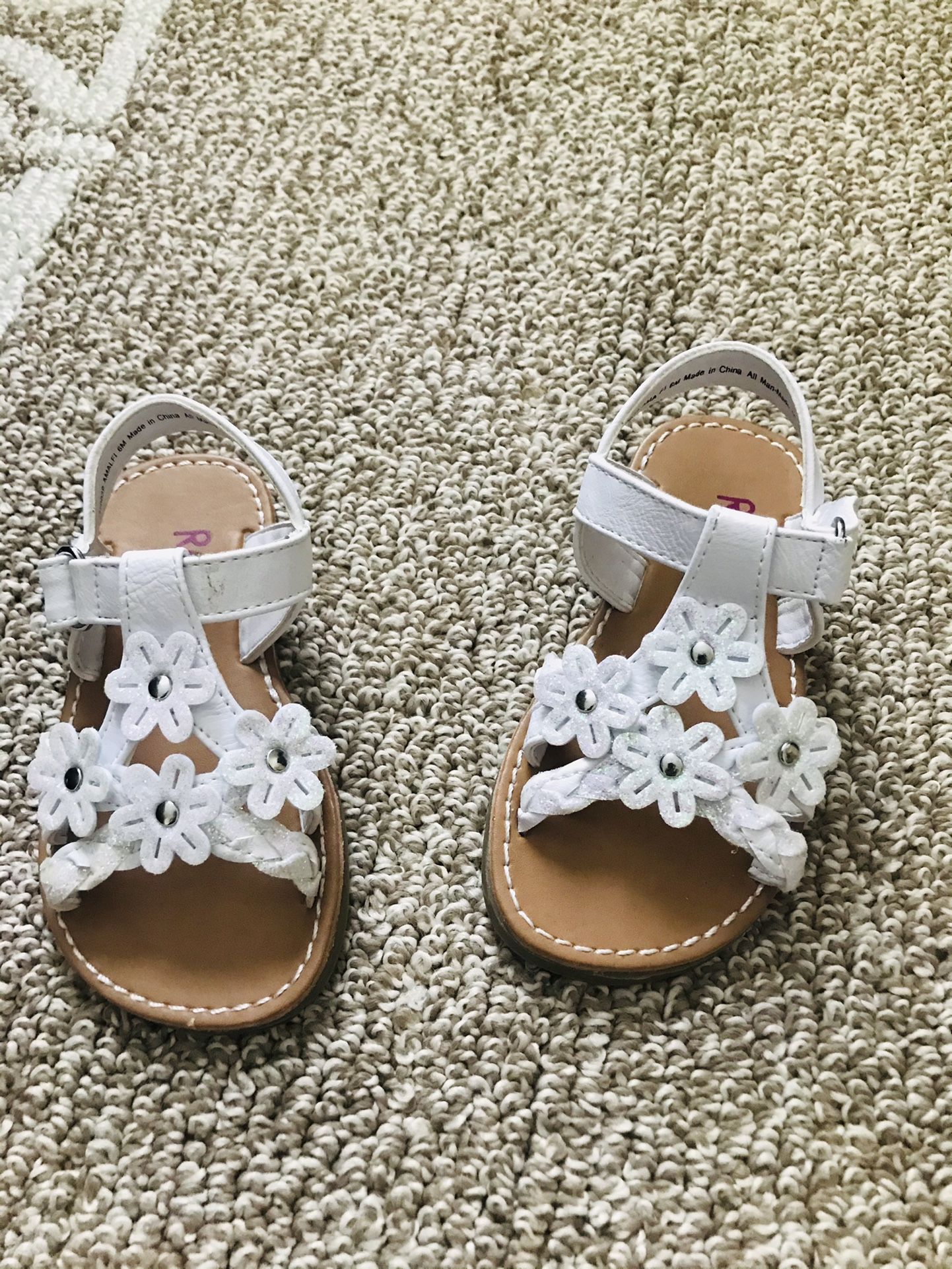 Toddler Girls White Sandal Size 6