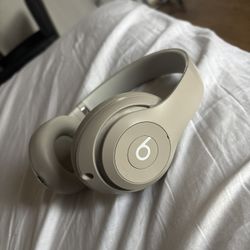 Beats Studio 3