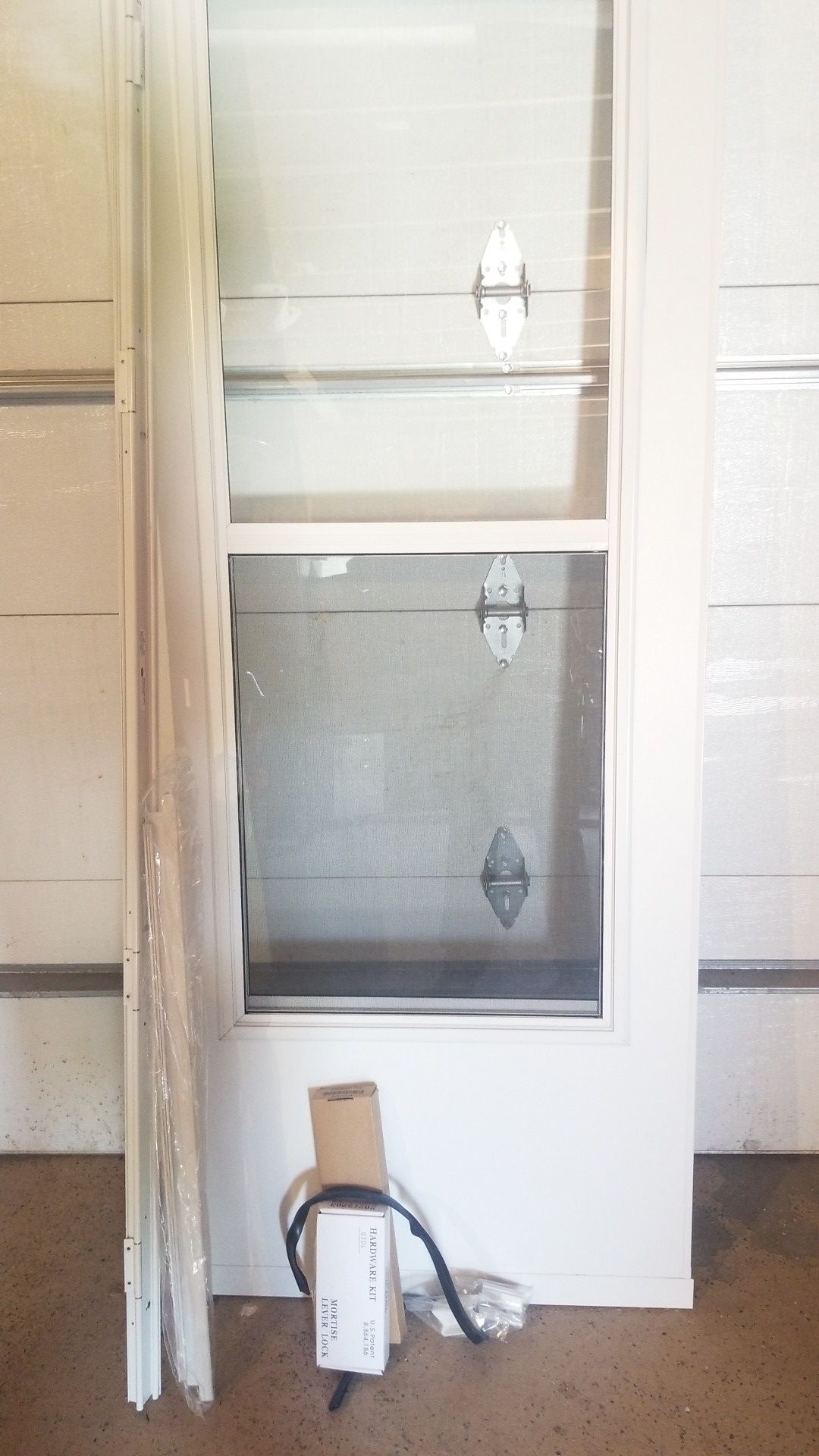 Storm door 32x80