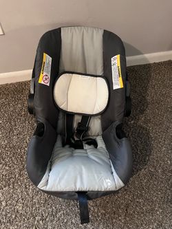 Baby Car Seat – Clean & Great Condition