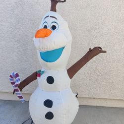 Olaf Inflatable Outdoor Decoration Christmas Xmas
