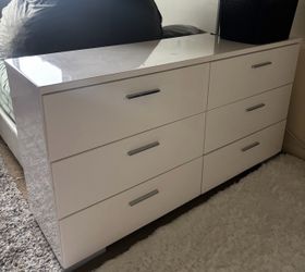 Rhine stone white queen bed set (no mattress)