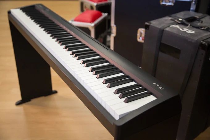 Roland FP-10 Piano