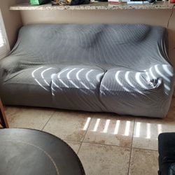 Free Couch 