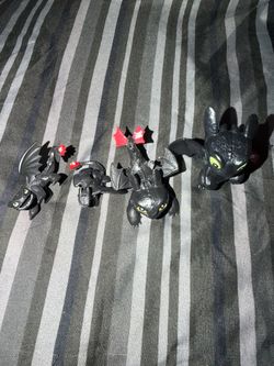 DreamWorks How to Train Your Dragon Toothless Lot of 4 Mini Figures 2013 2016