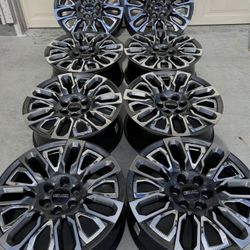Gmc Denali Ultimate OEM 22s Wheels. 