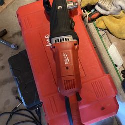 Milwaukee SUPER Hole HAWG