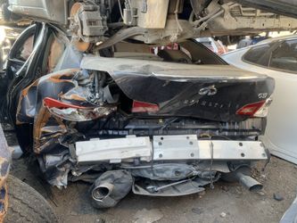 Infiniti G37 2008 for parts