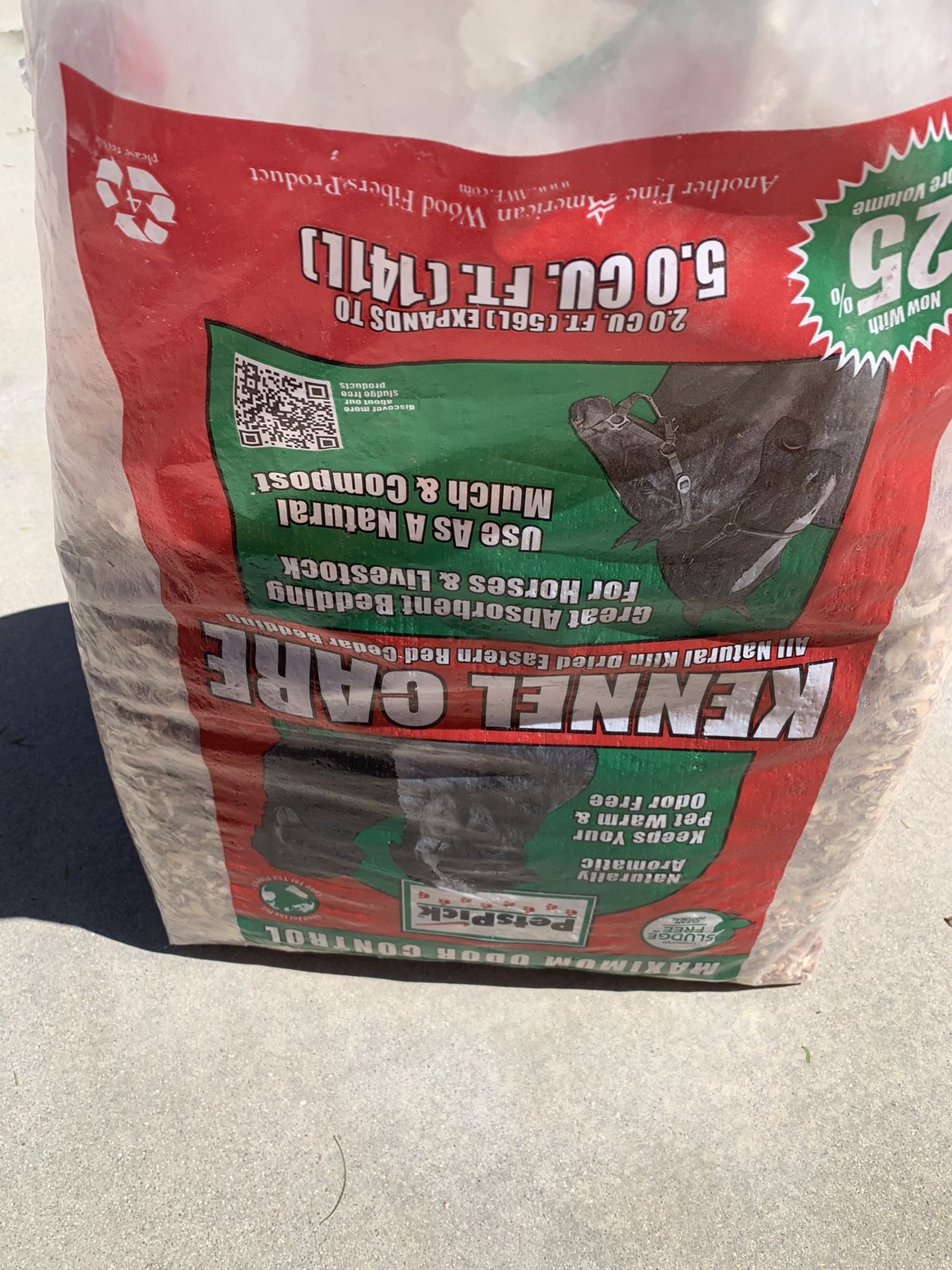 cedar chips for hamster cage