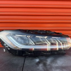 2025 Volkswagen Jetta Passenger Right RH Reflector LED Headlight OEM 