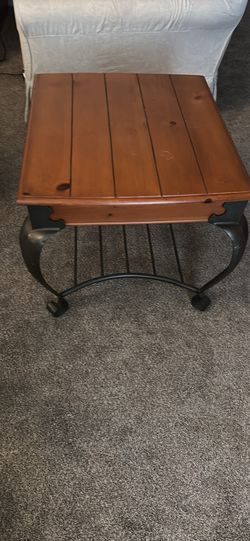 End table
