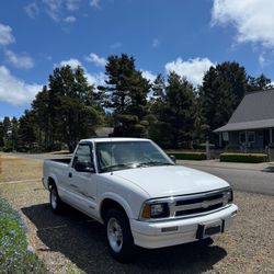 1995 Chevrolet S-10 Pickup