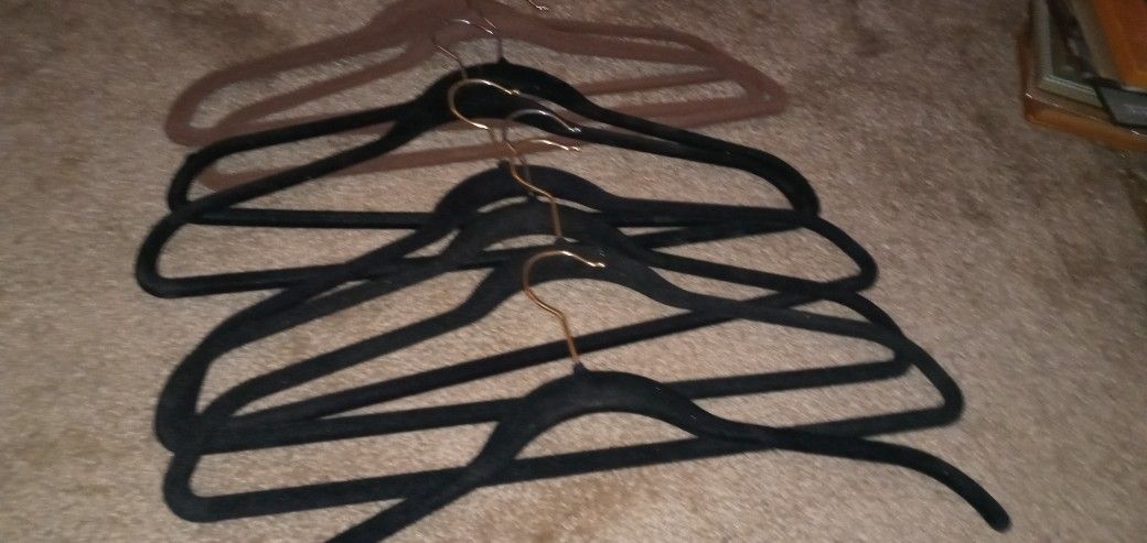 Joy Mangano Velvet Hangers