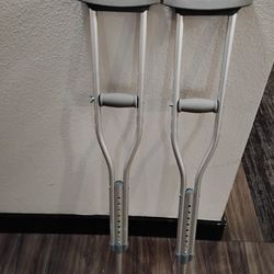 Underarm Crutches Tall Adult 4 Foot 6 Inch to 5 Foot 2 Inch User Height Aluminum Frame 350 lbs. Weight Capacity
