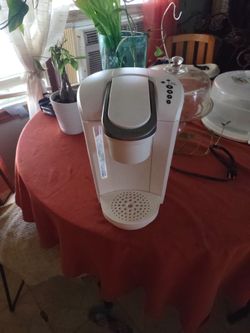 Classic Kurig, Nice White And Works Perfect!