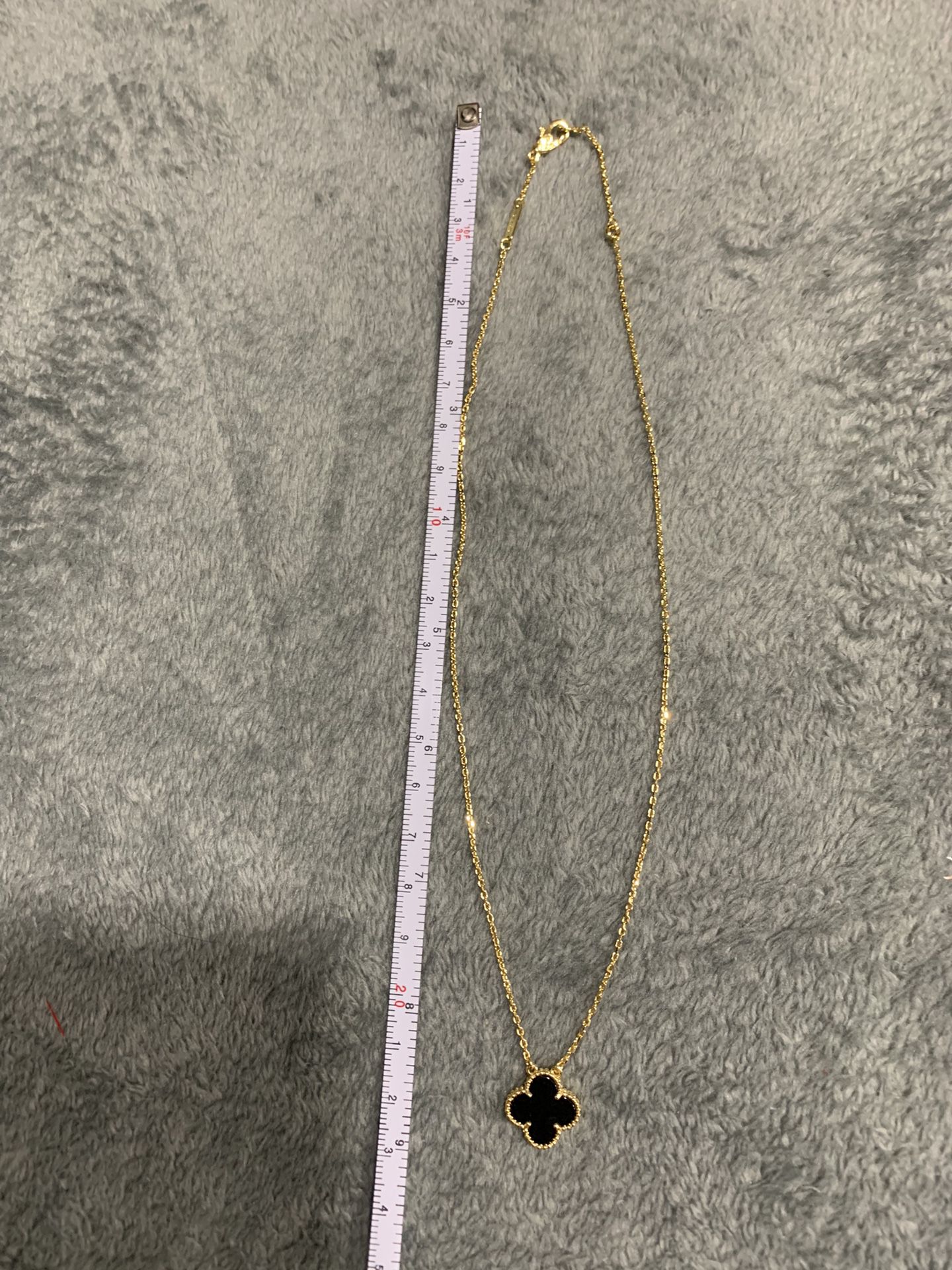 Gold Nike Pendant Chain 18” for Sale in Columbia, SC - OfferUp