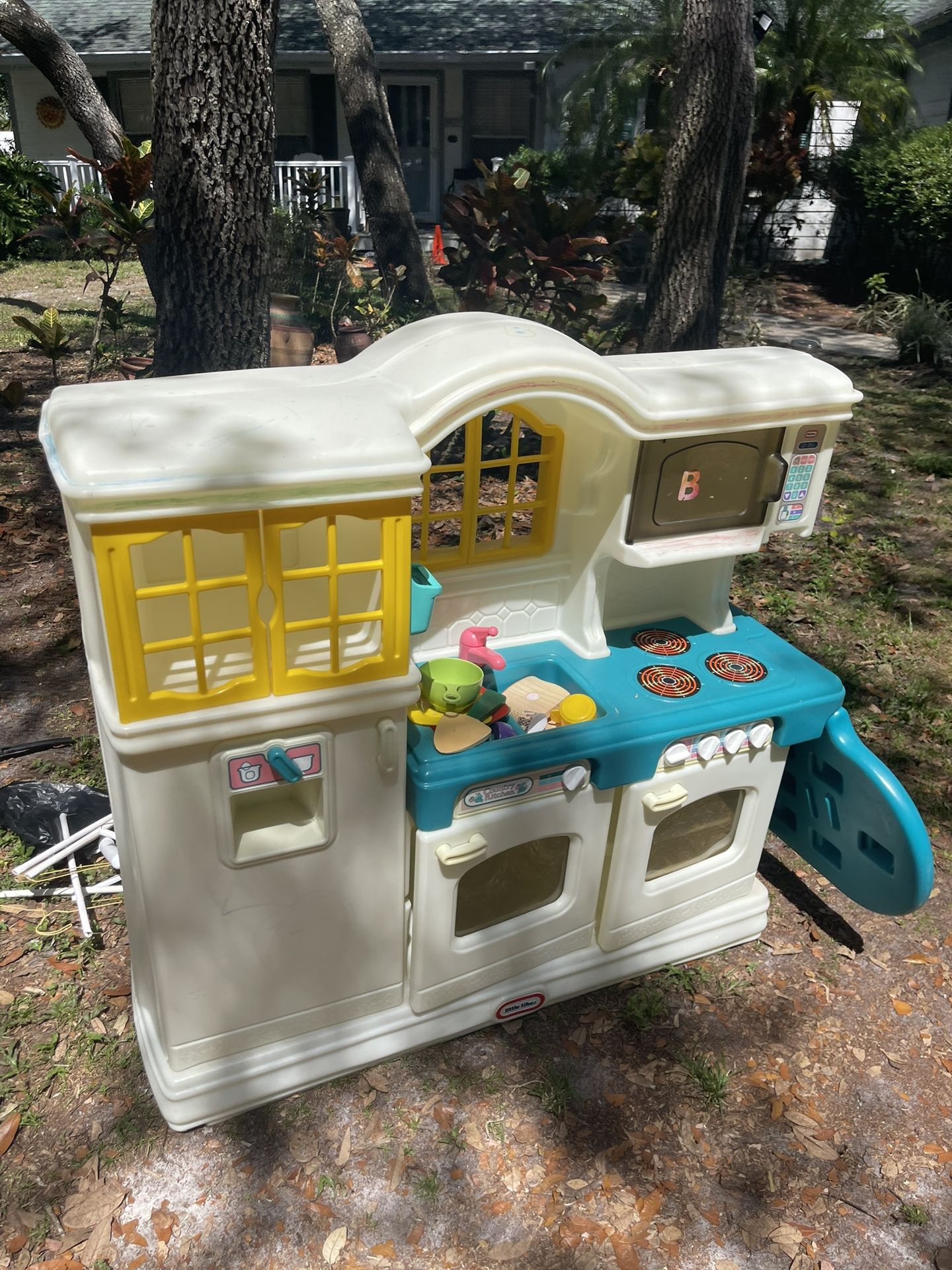 Kids Kitchen