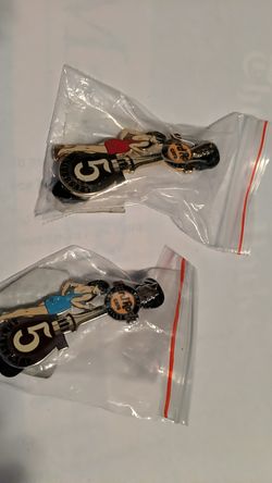 Hard Rock Cafe pins