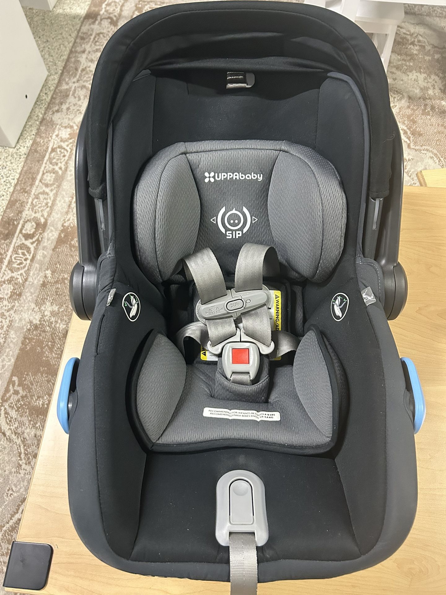 UPPAbaby MESA Infant Car Seat + Base