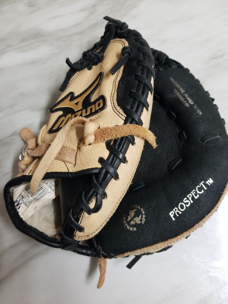 Mizuno Prospect Catchers Mitt Baseball Glove GXC 105 32.50" RHT