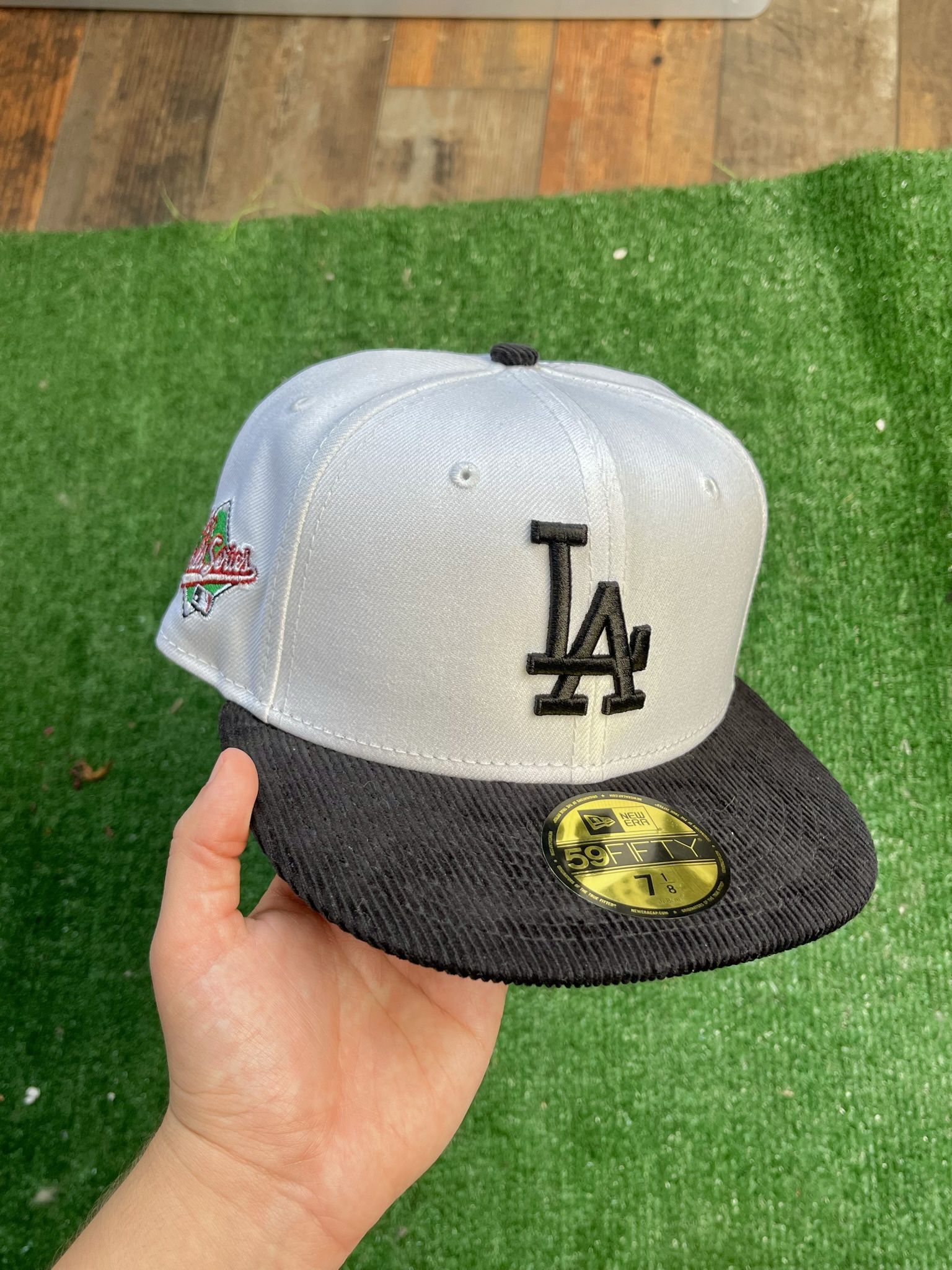 RARE Exclusive SOLD OUT LA LOS ANGELES Dodgers 59fifty New Era Fitted Hat with Red UV Red UV •Size : 7 1/8 NO TRADES | PICKUP | Offer shipping Topp