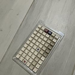 80RETROS   ×   TUTKEYS   GAME   1989 PBT   KEYCAP   SET