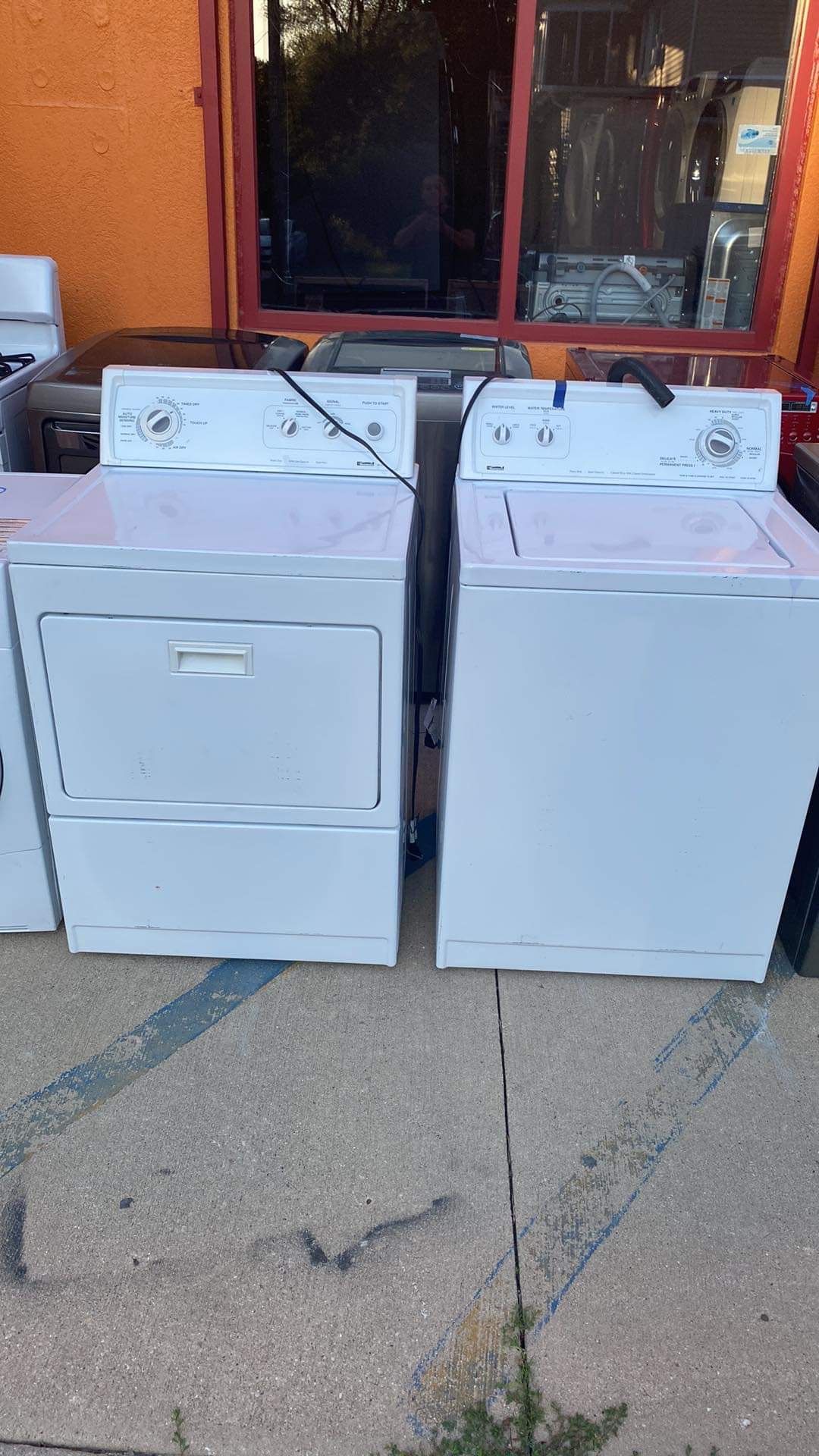 Kenmore Washer And Gas Dryer Set For $445