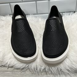 Crocs ~Men's Citilane Roka Slip-On, black size 8