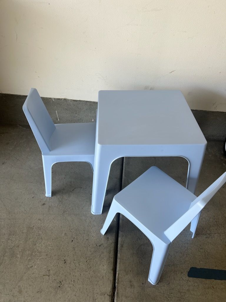 Kids Plastic Table And Chairs