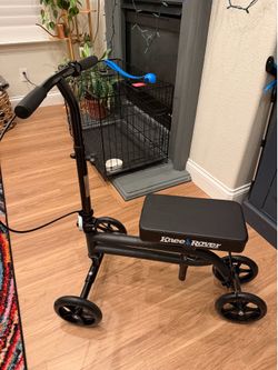 KneeRover Knee Scooter